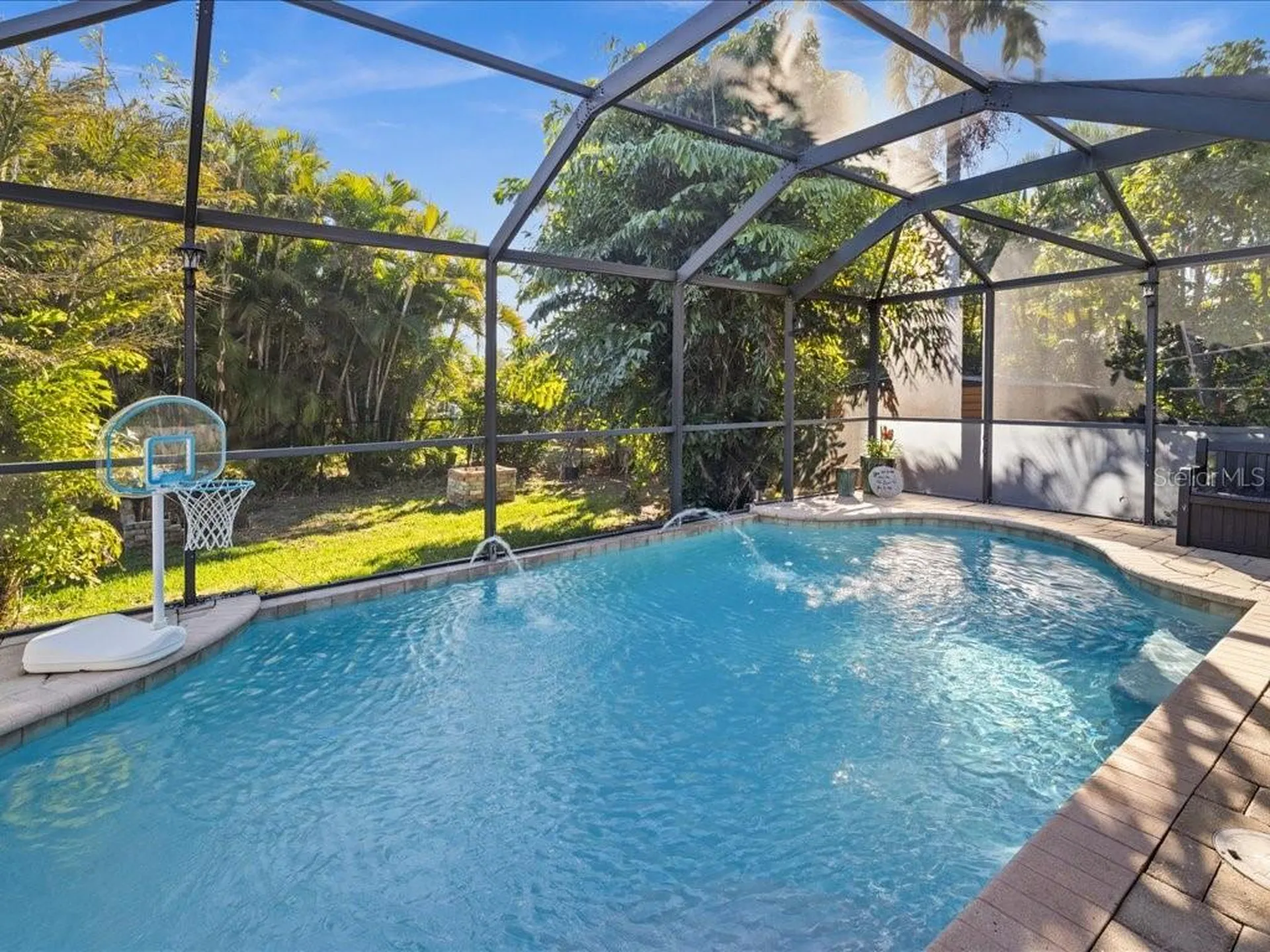 1209 NW 25th Place Cape Coral FL 33993