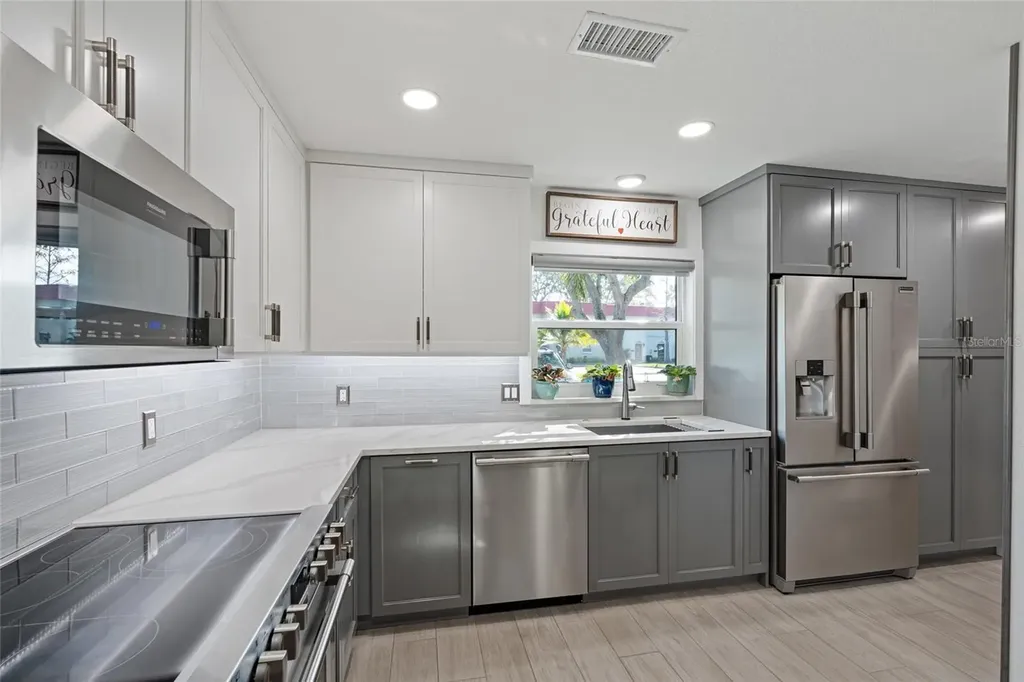 2700 Bayshore Boulevard Dunedin FL 34698