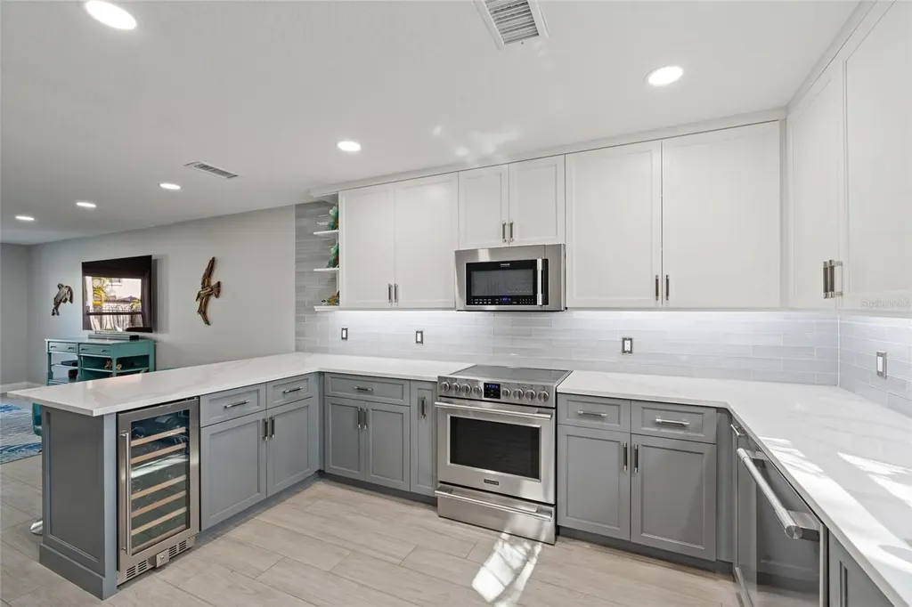 2700 Bayshore Boulevard Dunedin FL 34698