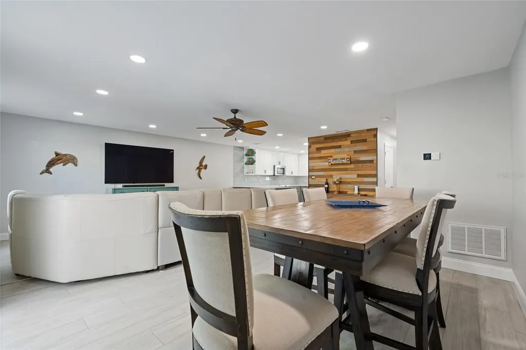 2700 Bayshore Boulevard Dunedin FL 34698