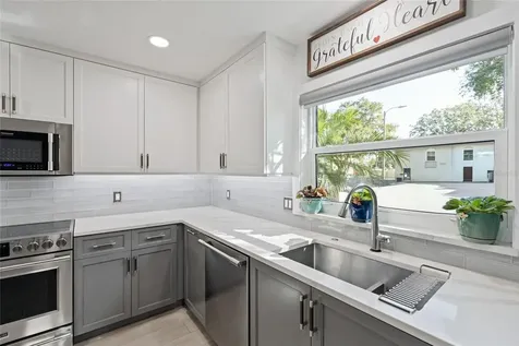 2700 Bayshore Boulevard Dunedin FL 34698