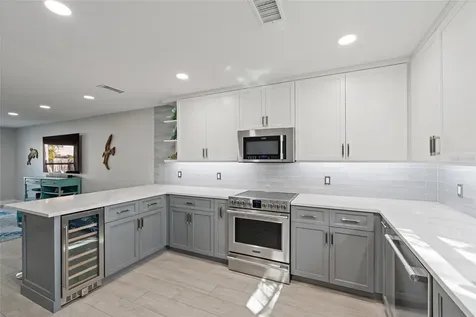 2700 Bayshore Boulevard Dunedin FL 34698
