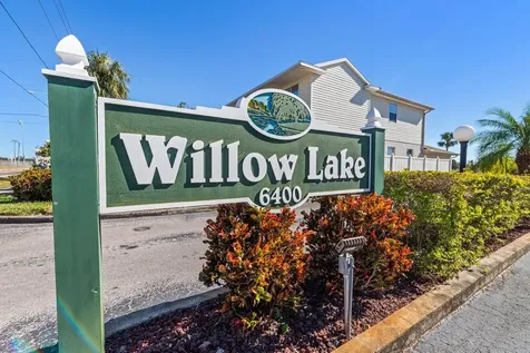6400 46th Avenue N Kenneth City FL 33709