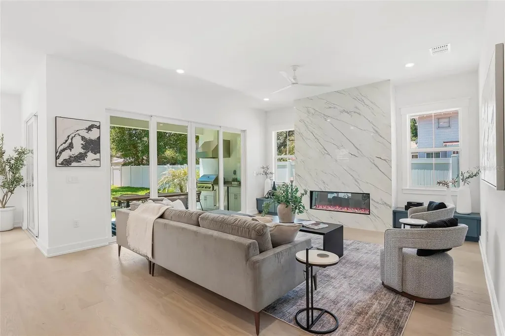 814 W Amelia Avenue Tampa FL 33602