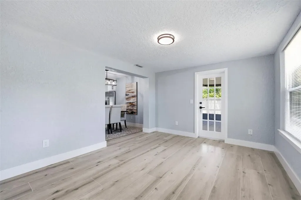 4435 Huntington Street NE St Petersburg FL 33703