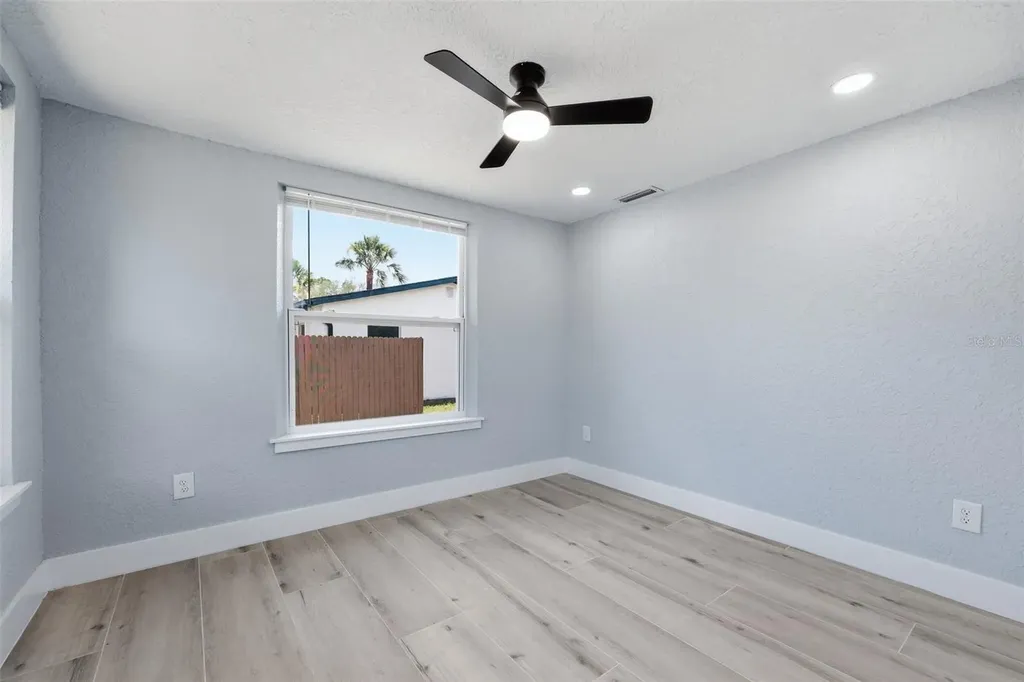 4435 Huntington Street NE St Petersburg FL 33703