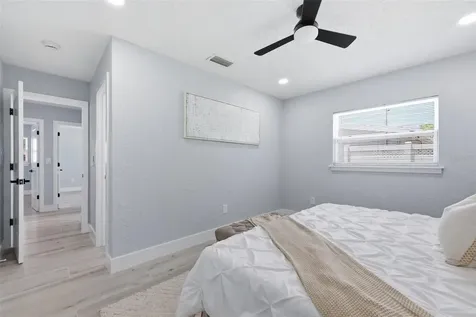 4435 Huntington Street NE St Petersburg FL 33703