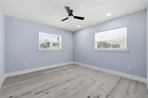 4435 Huntington Street NE St Petersburg FL 33703