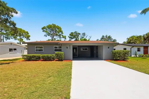 4435 Huntington Street NE St Petersburg FL 33703