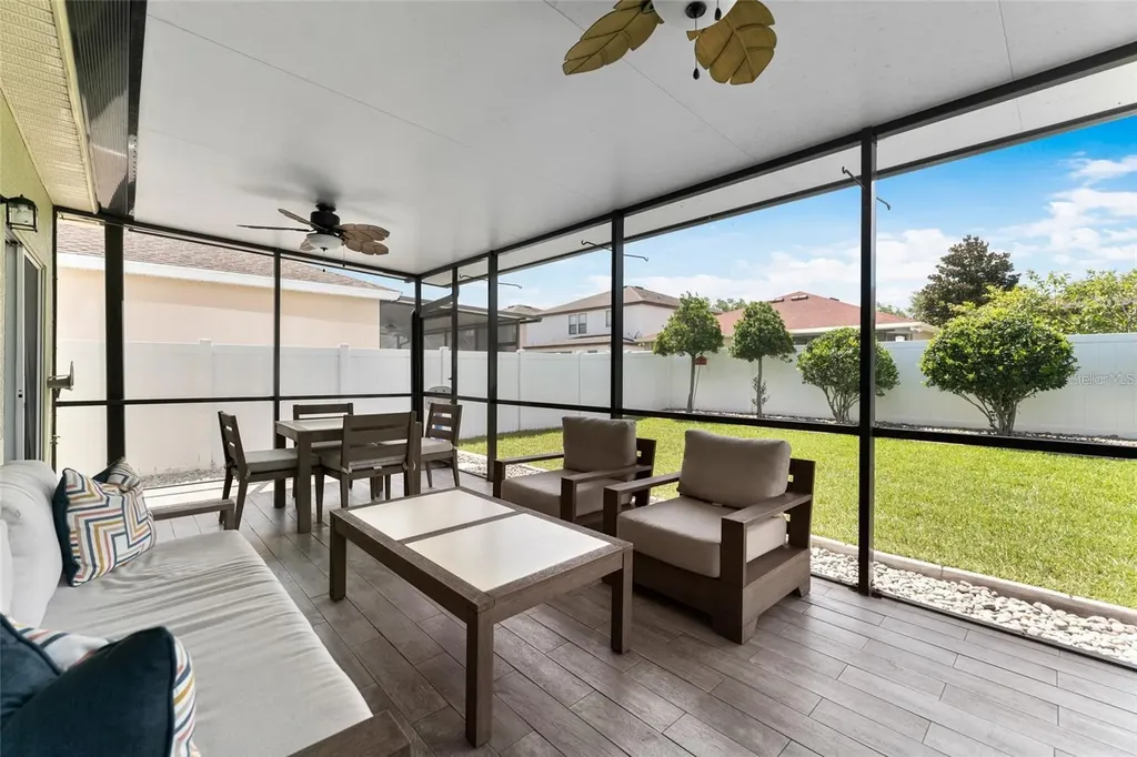 2849 Maple Brook Loop Lutz FL 33558