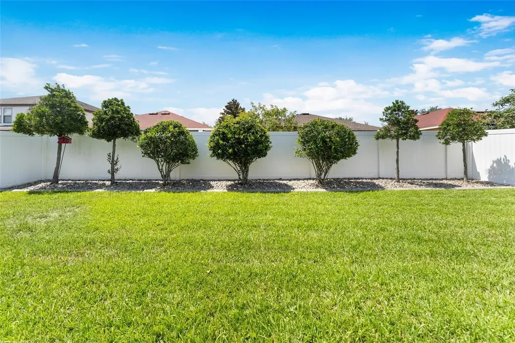 2849 Maple Brook Loop Lutz FL 33558