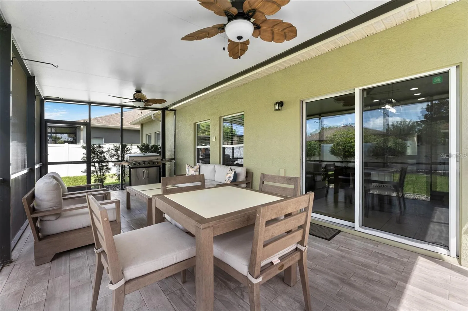 2849 Maple Brook Loop Lutz FL 33558