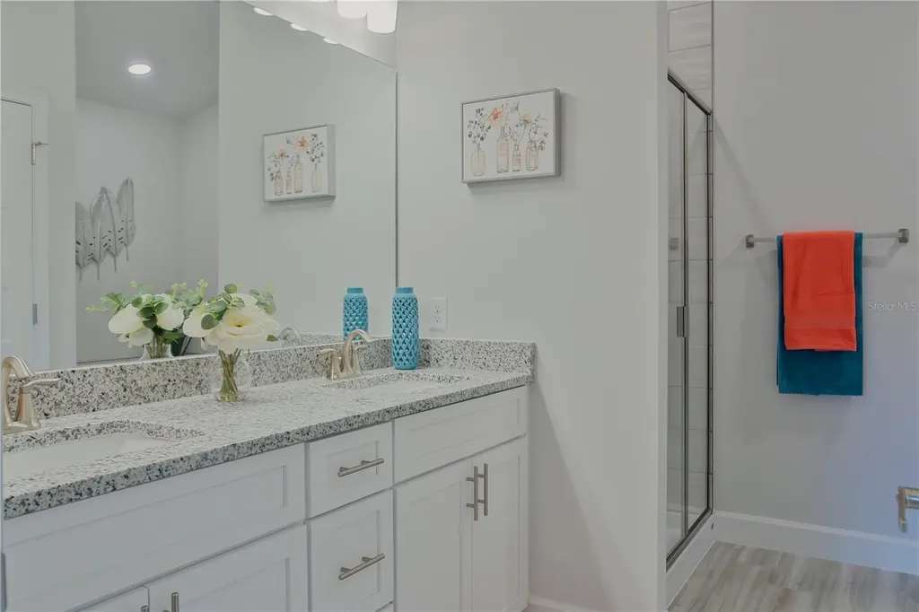 1904 N Roberts Trail Bell FL 32619
