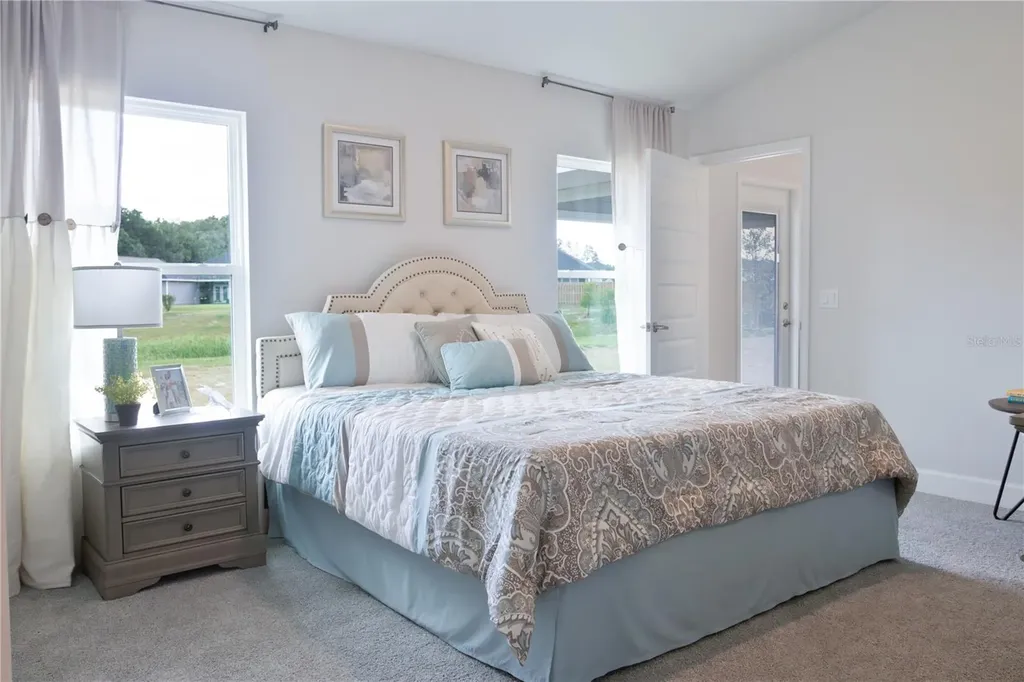 1904 N Roberts Trail Bell FL 32619