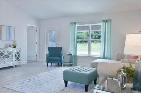 1904 N Roberts Trail Bell FL 32619