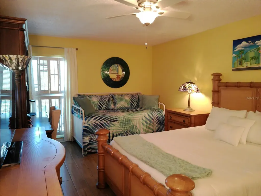 225 Country Club Drive Largo FL 33771