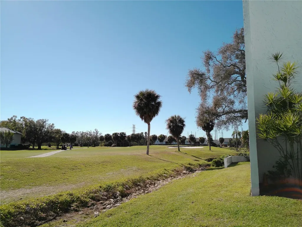 225 Country Club Drive Largo FL 33771