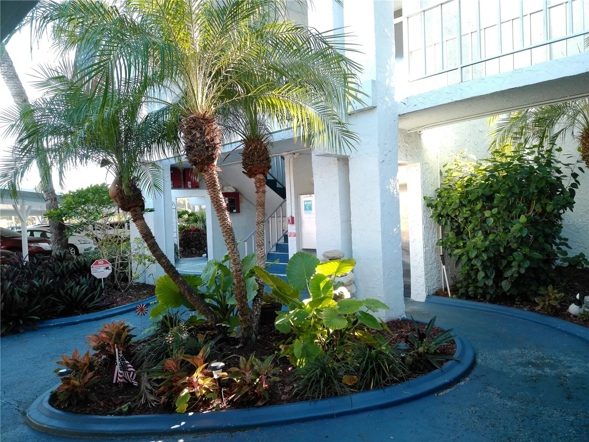 225 Country Club Drive Largo FL 33771