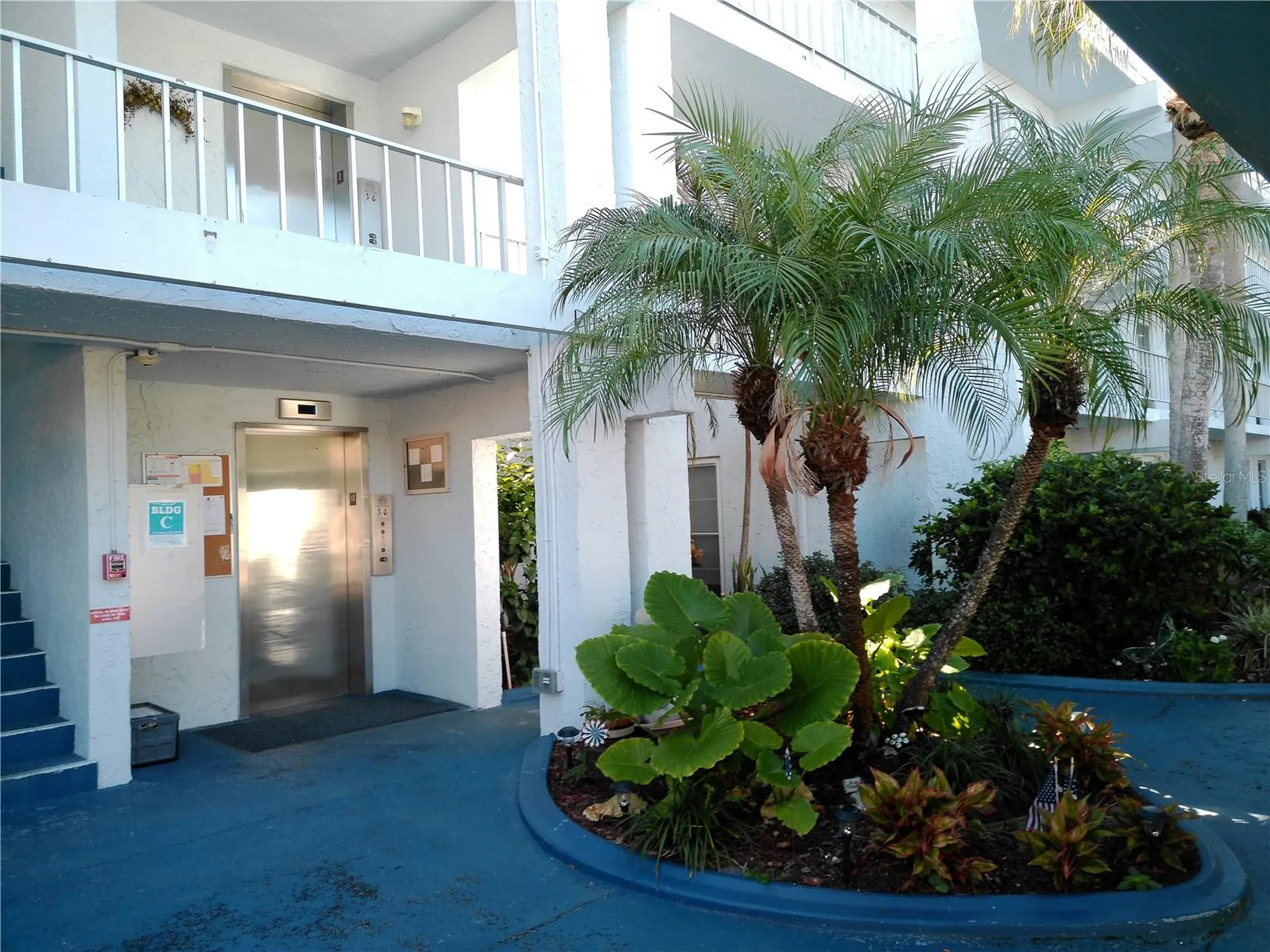 225 Country Club Drive Largo FL 33771