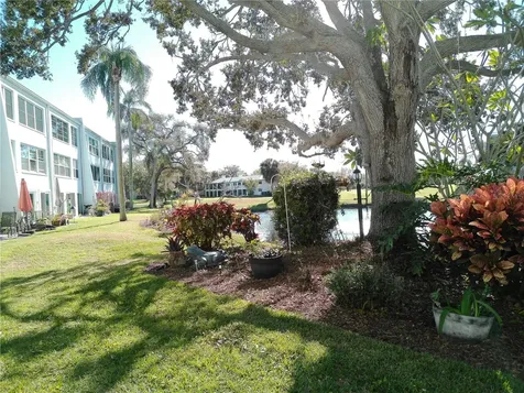 225 Country Club Drive Largo FL 33771
