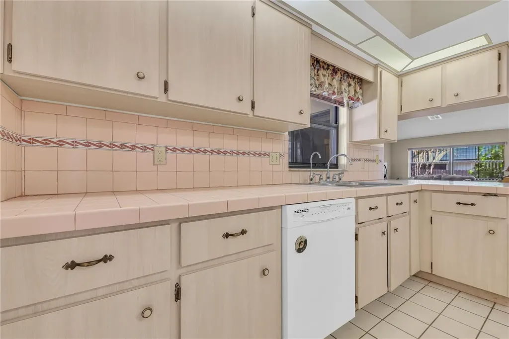 508 Brokenshire Drive Debary FL 32713