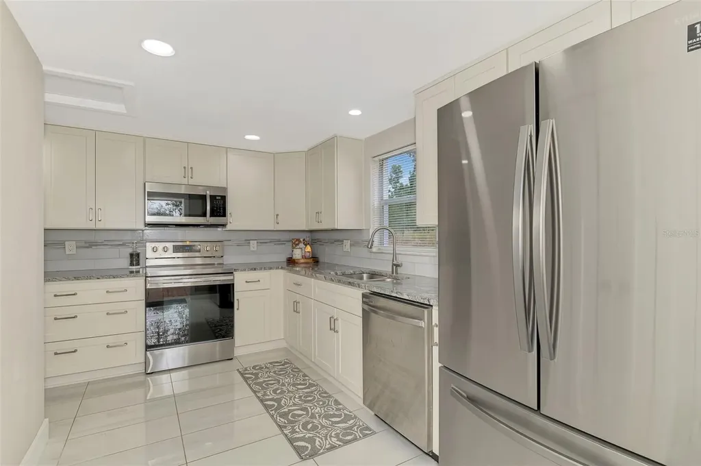 205 Avenida De Bahia Nokomis FL 34275