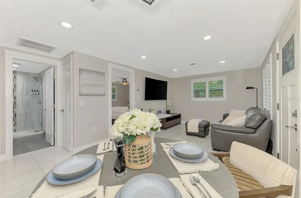 205 Avenida De Bahia Nokomis FL 34275