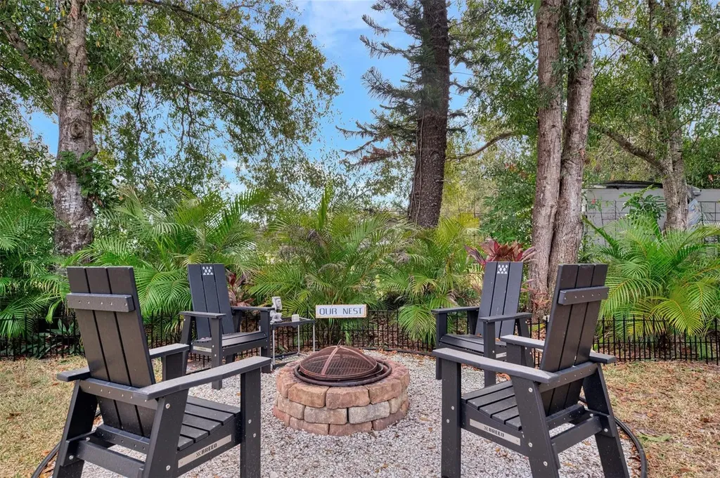 205 Avenida De Bahia Nokomis FL 34275