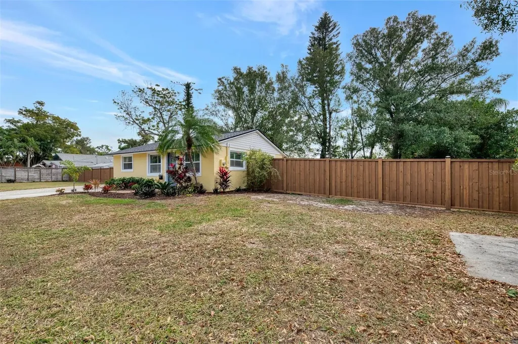 205 Avenida De Bahia Nokomis FL 34275