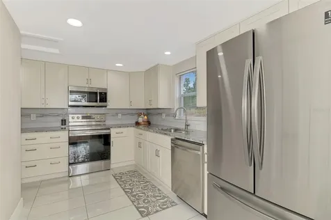 205 Avenida De Bahia Nokomis FL 34275