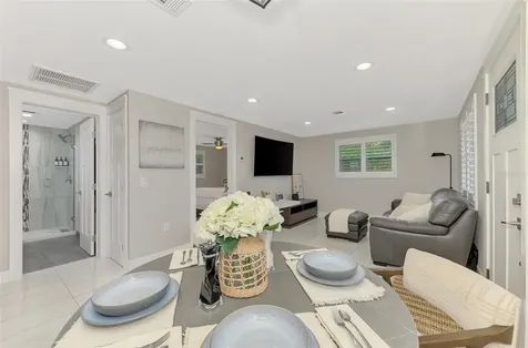 205 Avenida De Bahia Nokomis FL 34275