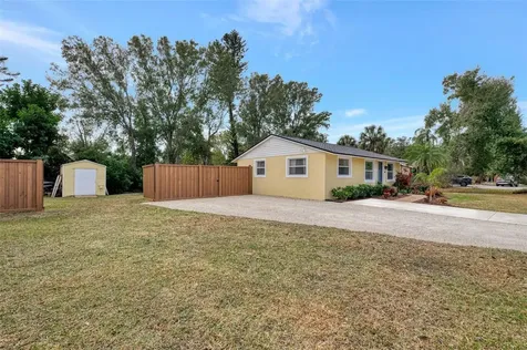 205 Avenida De Bahia Nokomis FL 34275