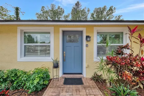 205 Avenida De Bahia Nokomis FL 34275