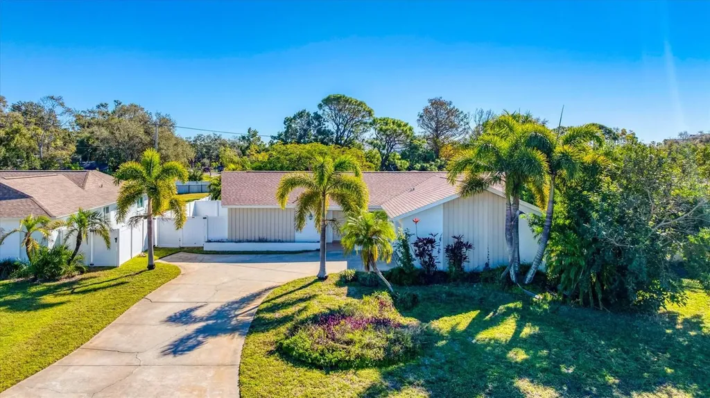1413 63rd Street W Bradenton FL 34209