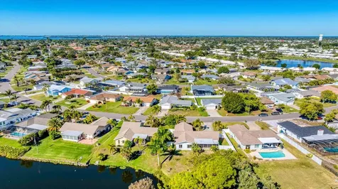 1413 63rd Street W Bradenton FL 34209