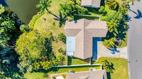 1413 63rd Street W Bradenton FL 34209