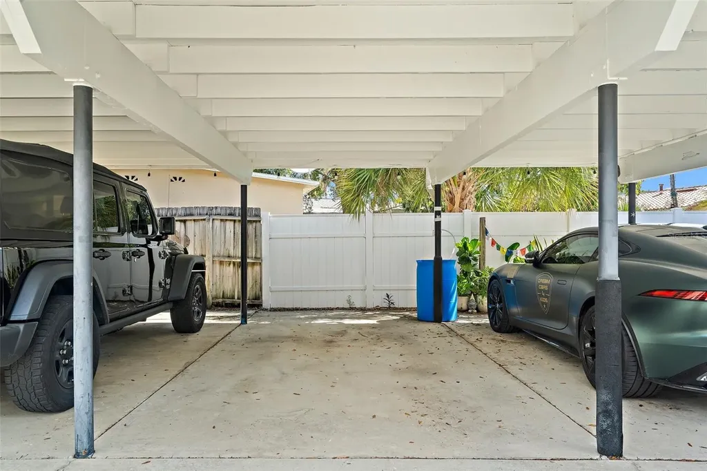 503 Monterey Boulevard NE St Petersburg FL 33704