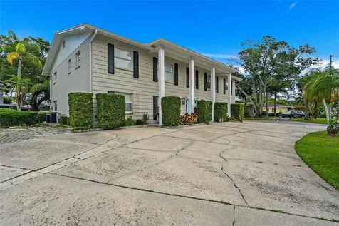 503 Monterey Boulevard NE St Petersburg FL 33704