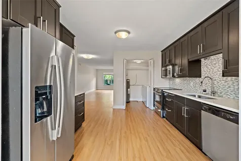 503 Monterey Boulevard NE St Petersburg FL 33704