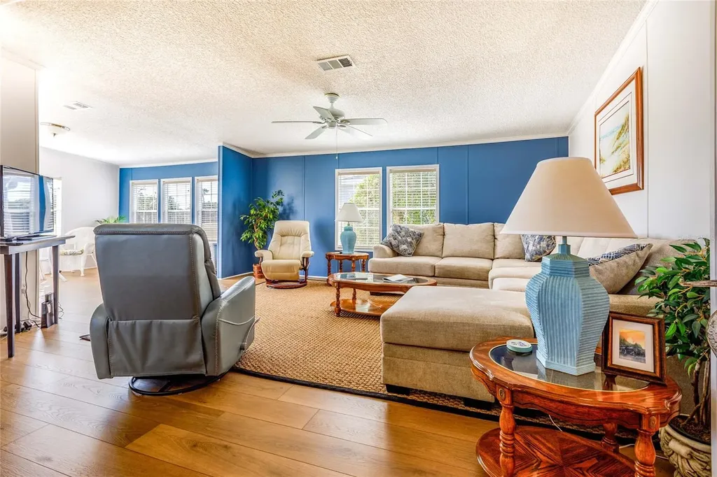2100 Kings Highway Punta Gorda FL 33980