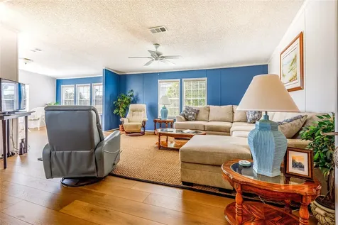 2100 Kings Highway Punta Gorda FL 33980