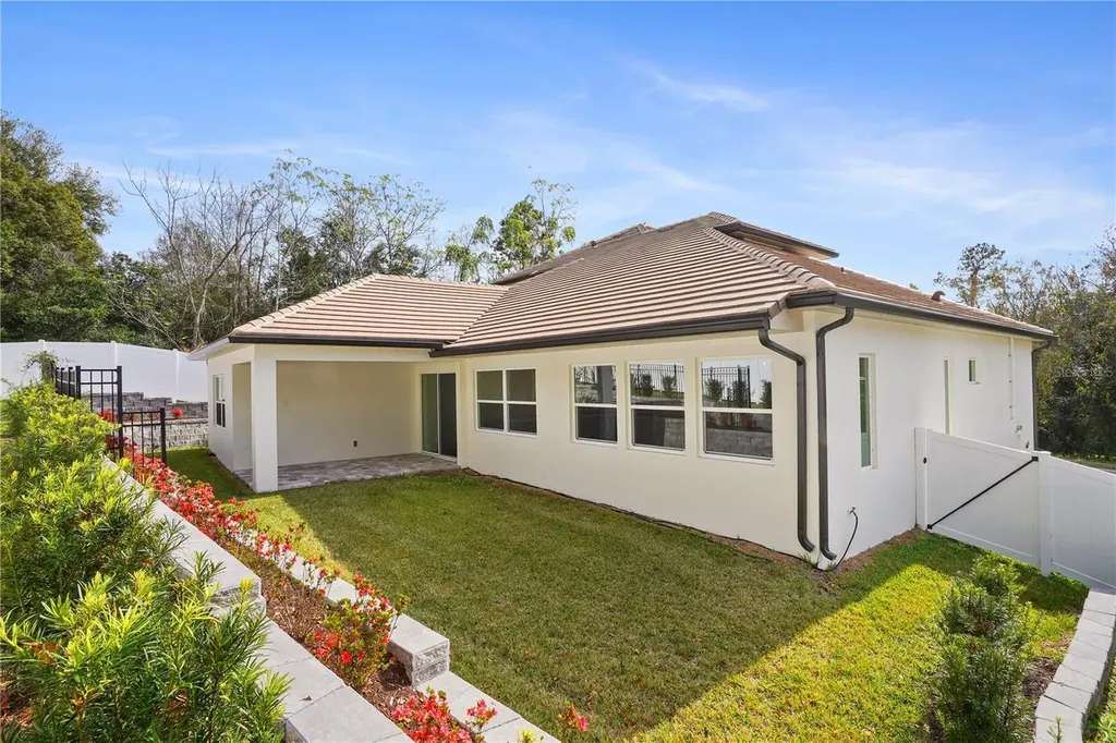 523 Sanctuary Golf Place Apopka FL 32712