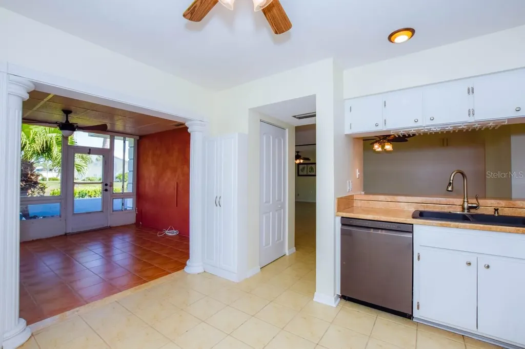 437 Wexford Circle Venice FL 34293