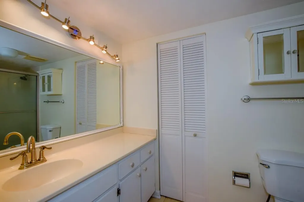 437 Wexford Circle Venice FL 34293