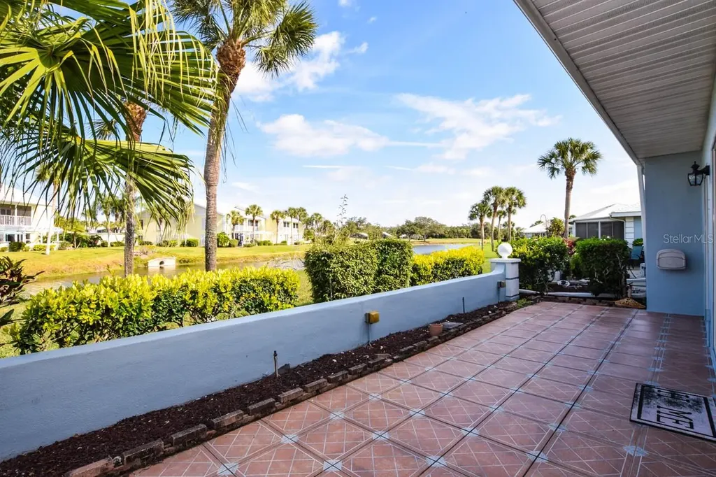 437 Wexford Circle Venice FL 34293