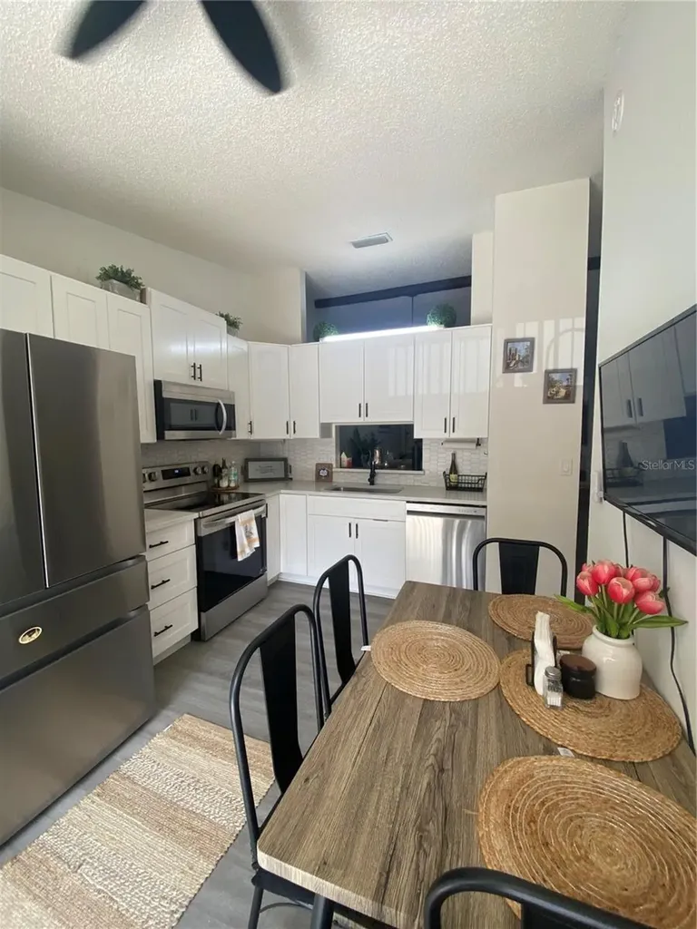 1333 Shady Pine Way Tarpon Springs FL 34688