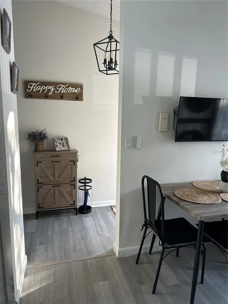 1333 Shady Pine Way Tarpon Springs FL 34688