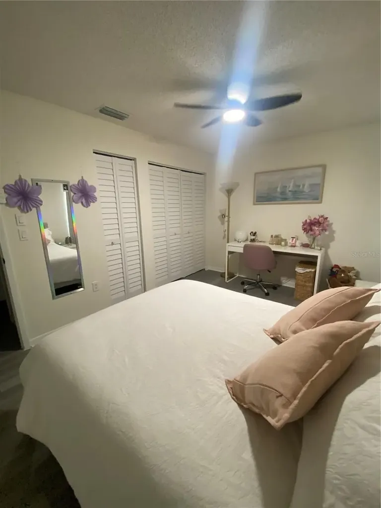 1333 Shady Pine Way Tarpon Springs FL 34688