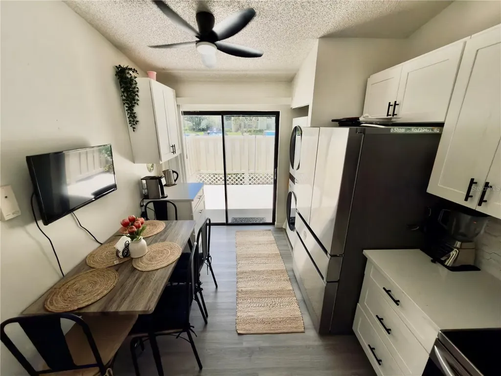 1333 Shady Pine Way Tarpon Springs FL 34688