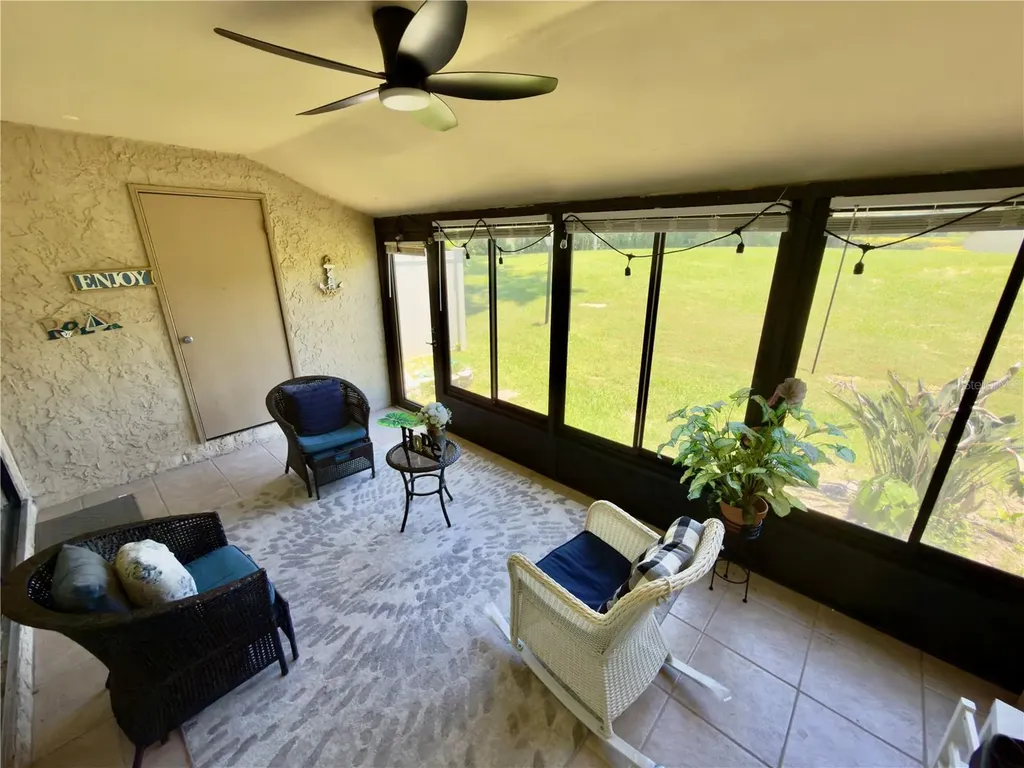 1333 Shady Pine Way Tarpon Springs FL 34688